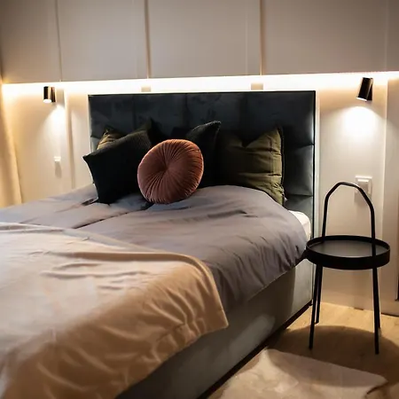 Studio 54 Apartment
